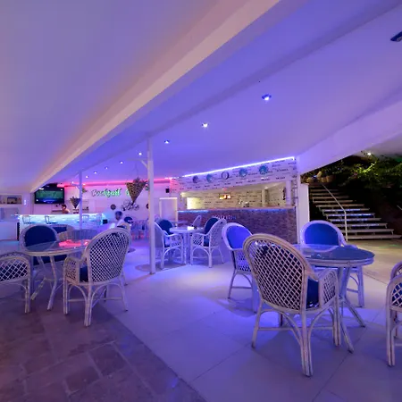 Отель Sky Nova & 3*