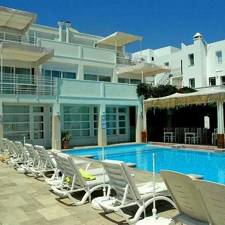 Sky Nova & Hotel