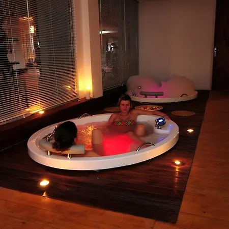 Hotell Sky Nova & 3*