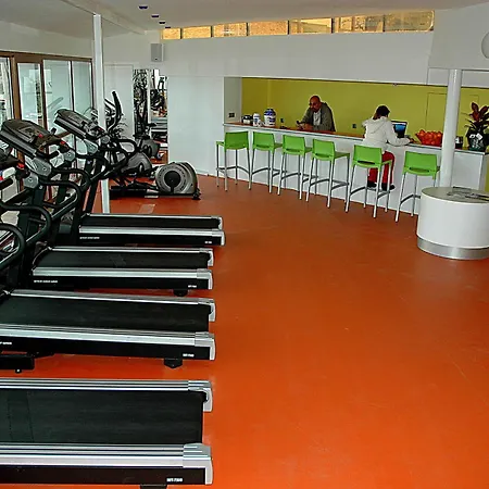 Sky Nova & Hotel 3*