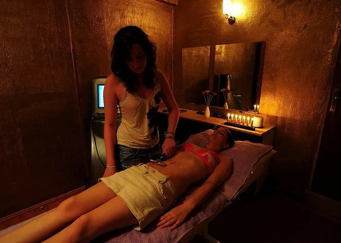 Sky Nova & 3* بودروم