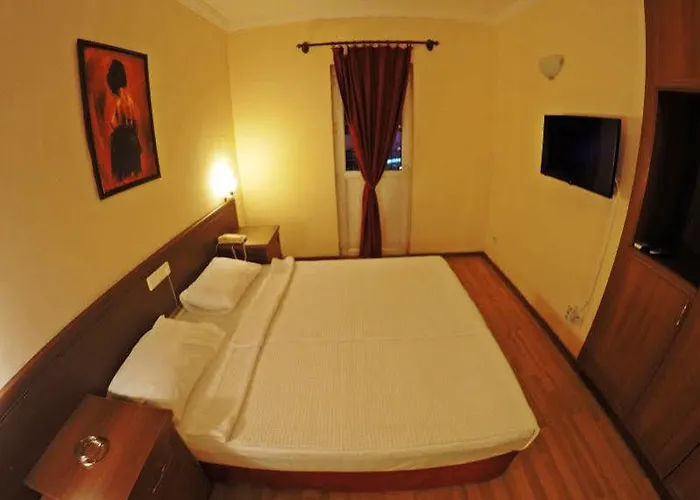 فندق Sky Nova & 3*